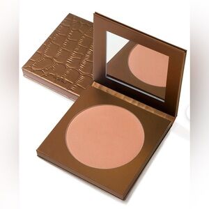 Tarte Park Ave Princess™ matte face & body bronzer - New!!